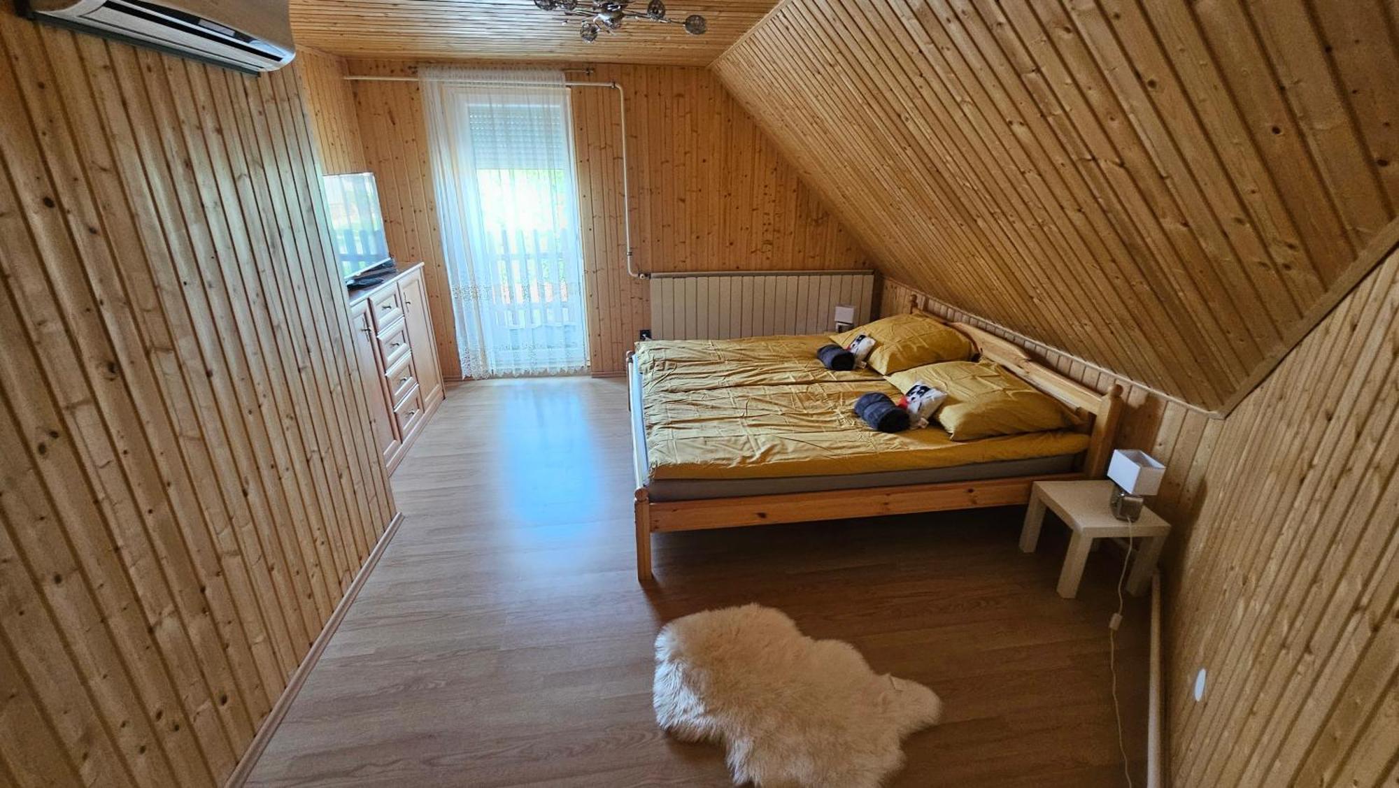 Reni Apartment Balatonendred
